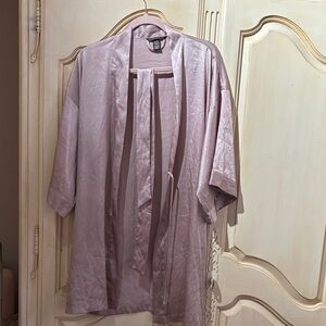 Victoria’s Secret Elegant Satin Kimono Robe